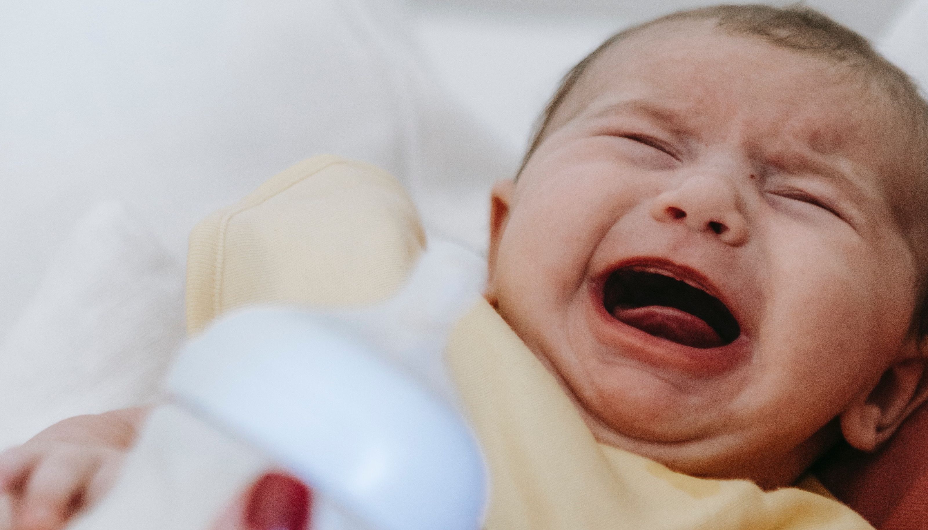Reflux - wat als je baby vaak melk teruggeeft?